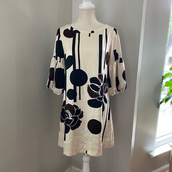 Becky & Max Black & Cream Abstract Print Dress - Picture 1 of 8